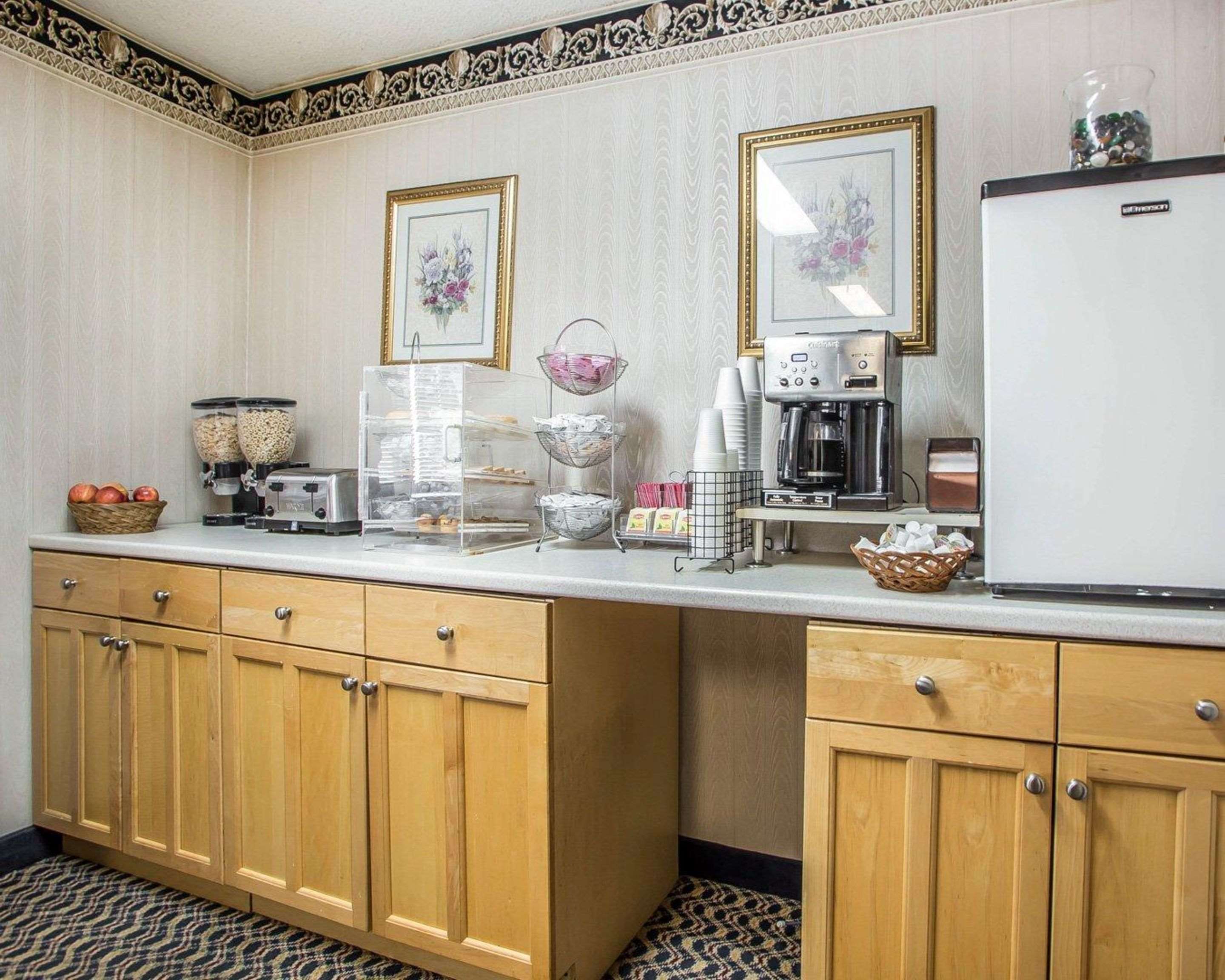Free continental breakfast