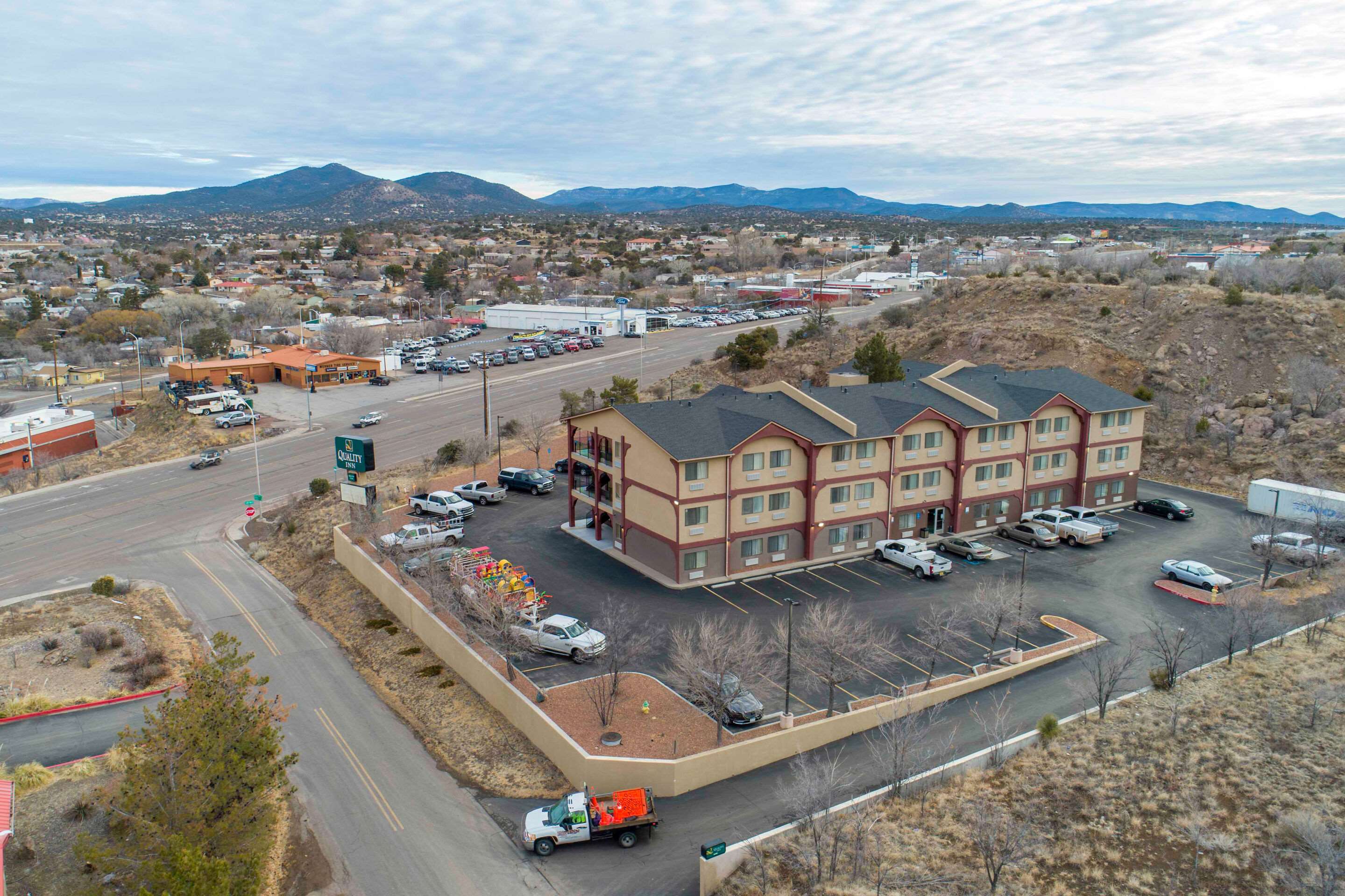 Hotel parking | SureStay Plus Hotel by Best Western Silver City