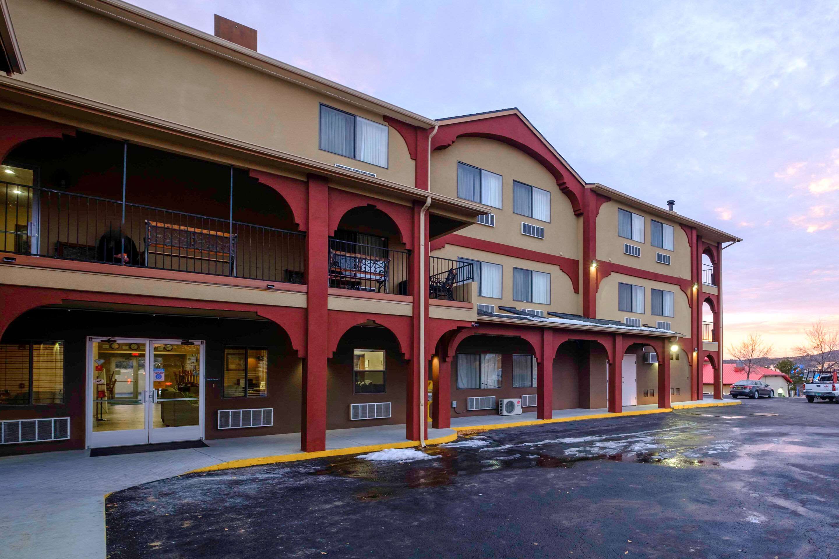Hotel exterior | SureStay Plus Hotel by Best Western Silver City