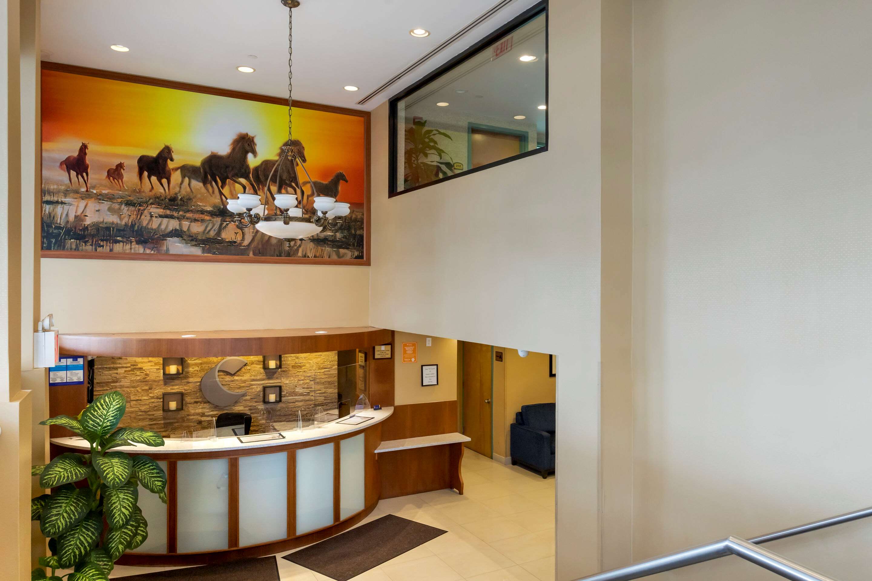 Hotel lobby | Comfort Inn Brooklyn