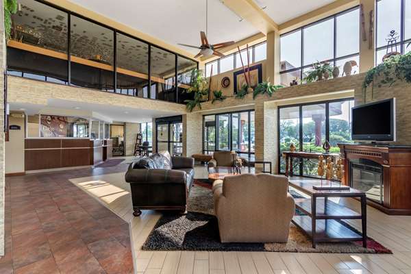  - Econo Lodge Broken Arrow