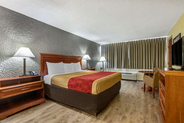  - Econo Lodge Broken Arrow