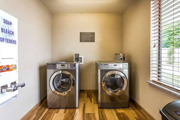 Amenities - Comfort Inn & Suites Newcastle