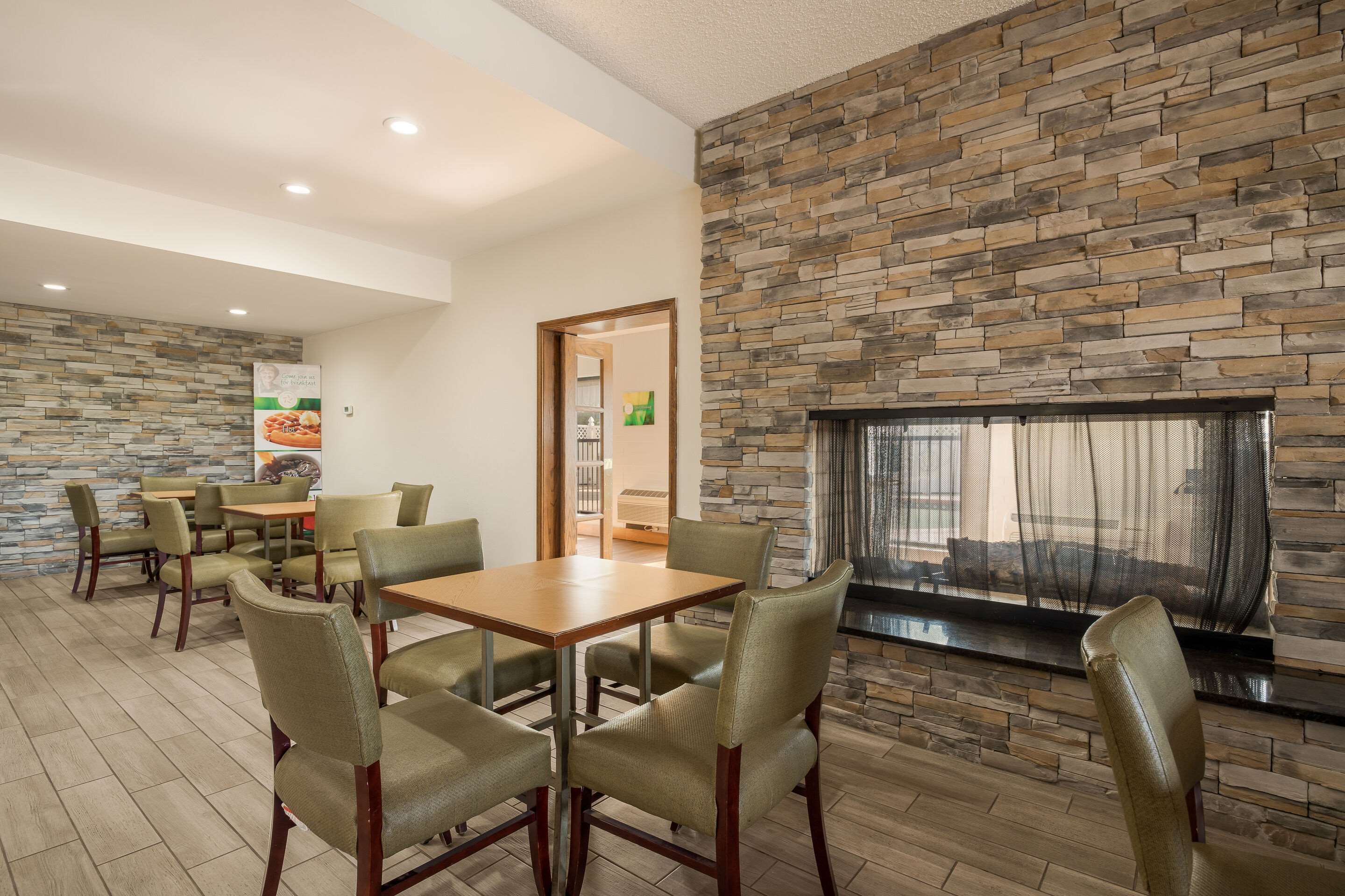 Breakfast area