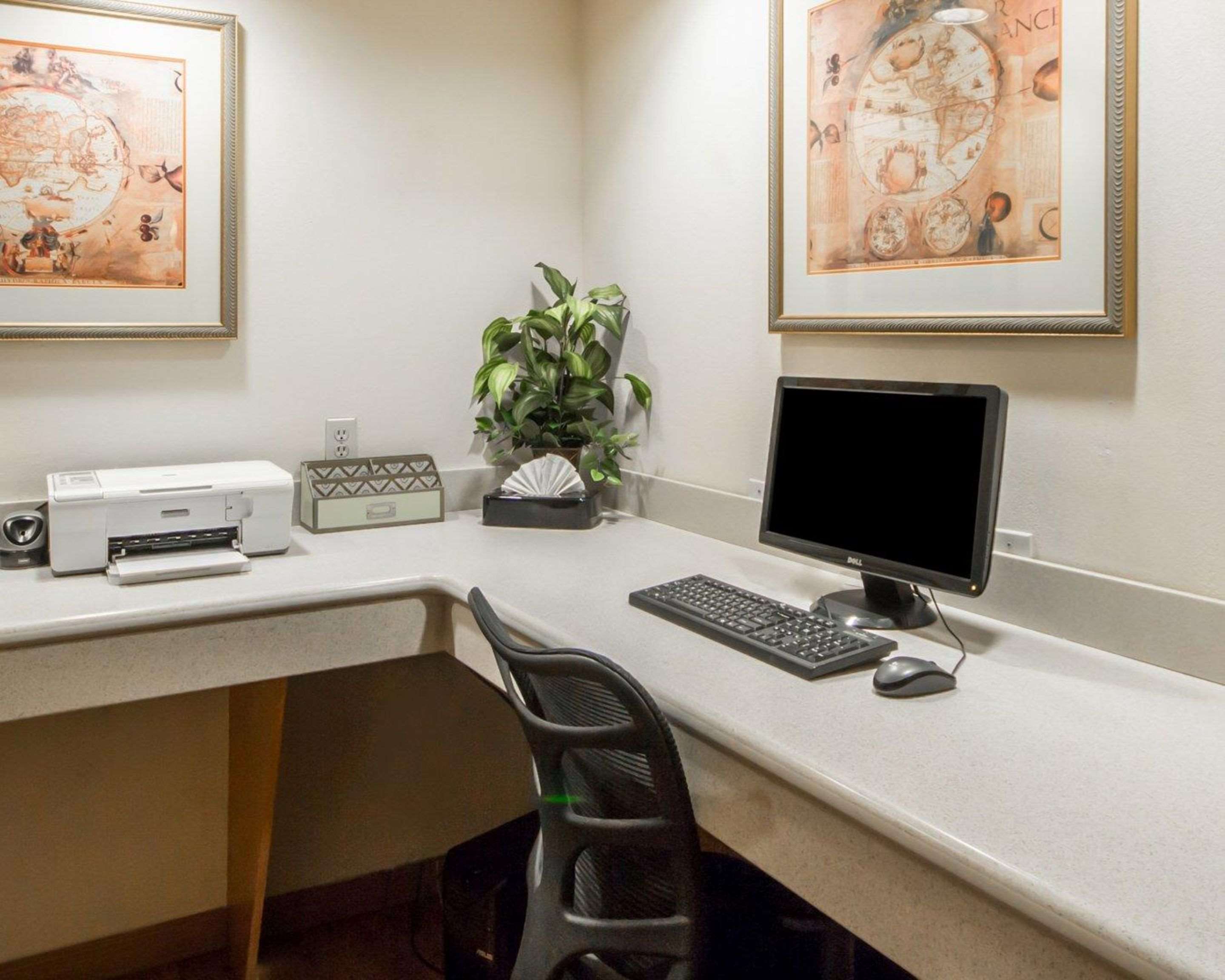 Business center with free wireless Internet access | Quality Inn Tulsa - Downtown West