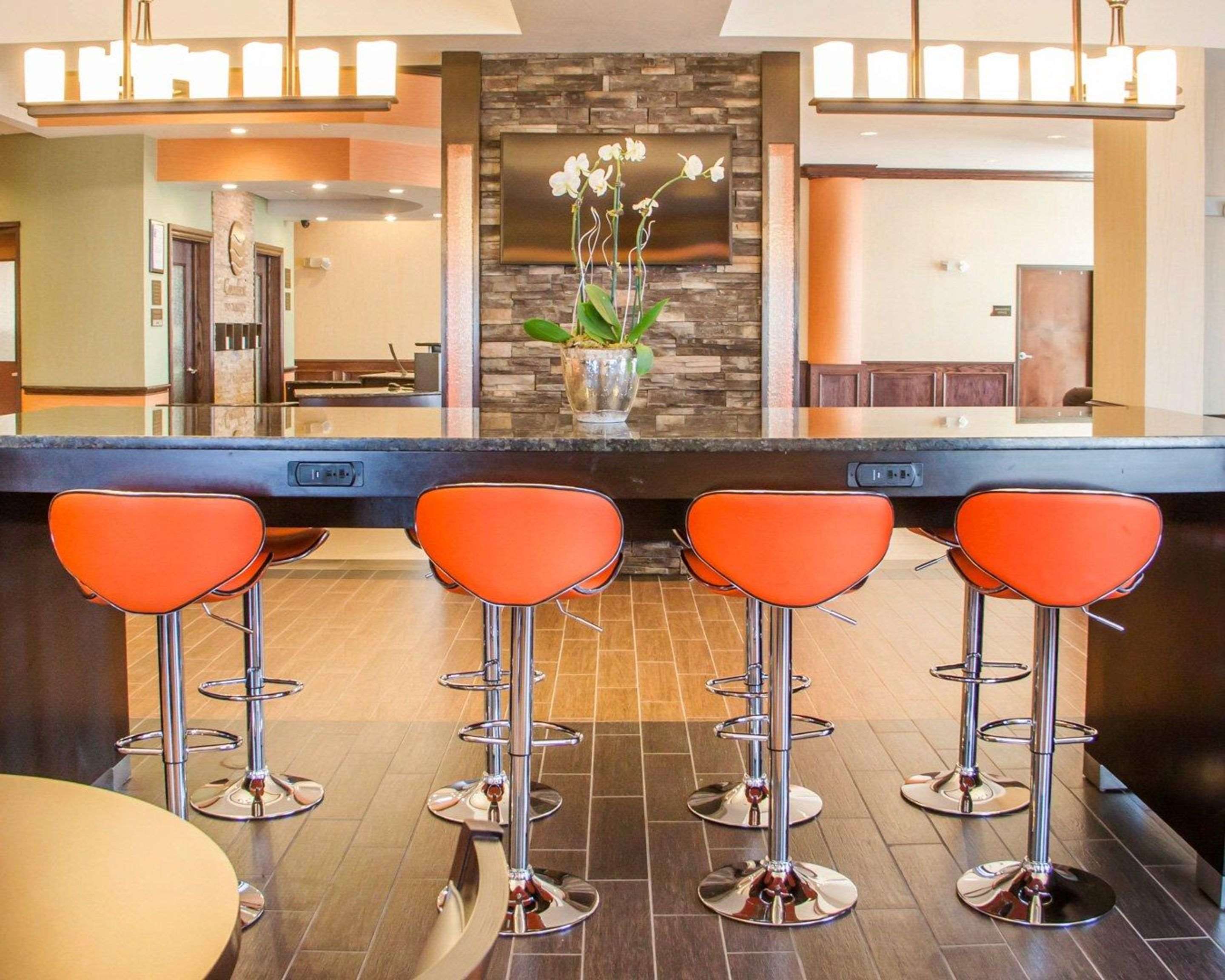 Breakfast bar