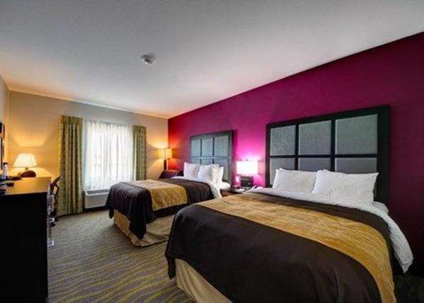  - Comfort Inn & Suites Tulsa - I-44, Exits 221B & 222A