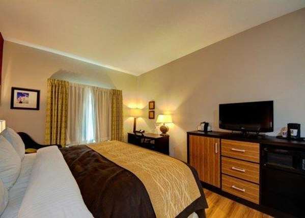 Suite - Comfort Inn & Suites Tulsa - I-44, Exits 221B & 222A