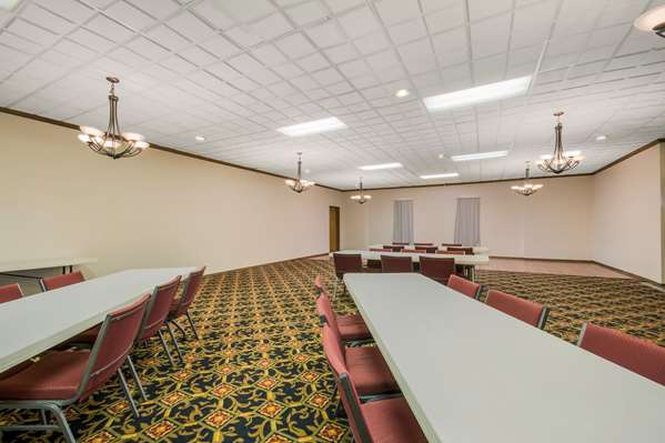  - Quality Inn Near University Chickasha