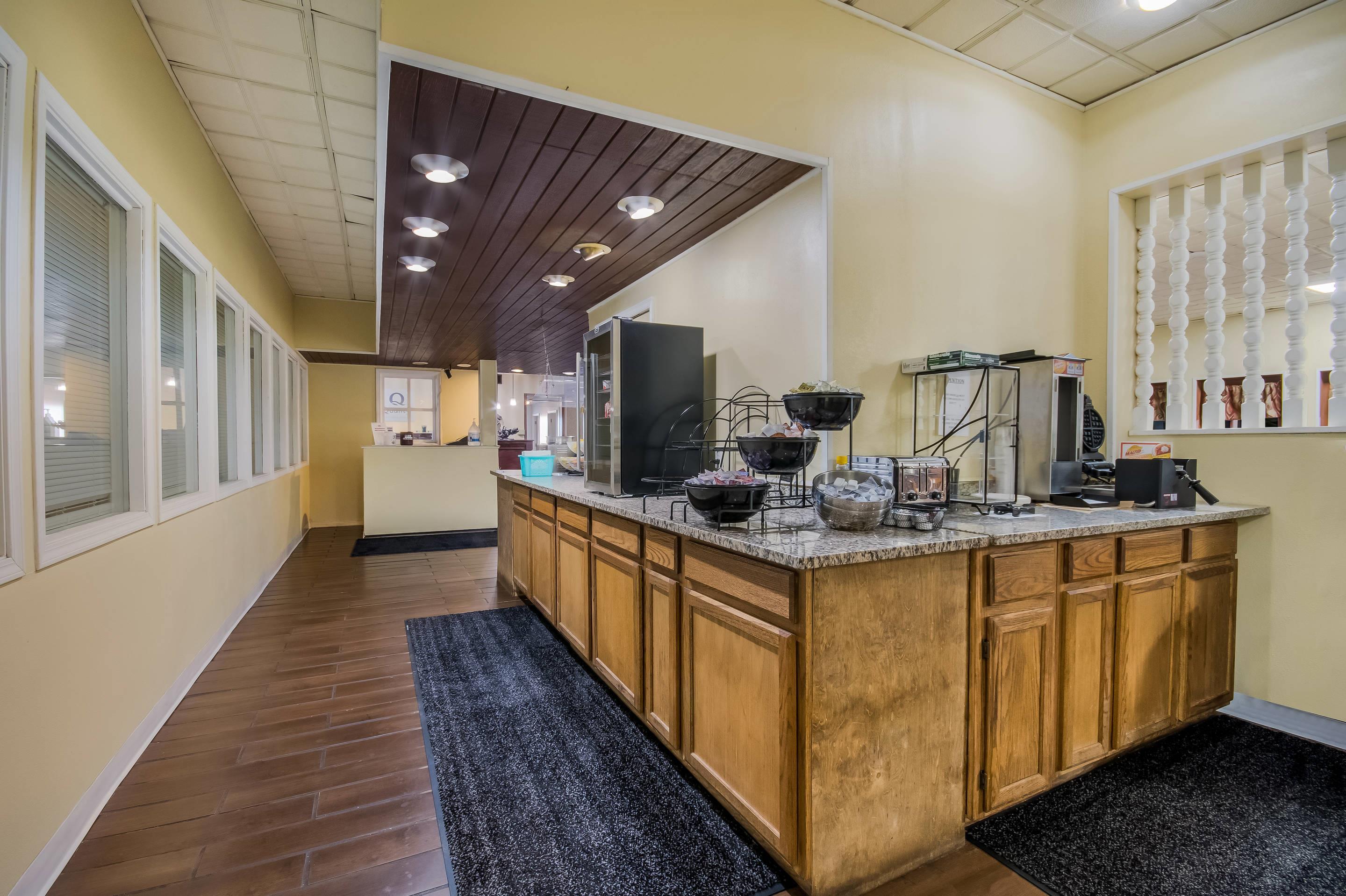 Breakfast counter