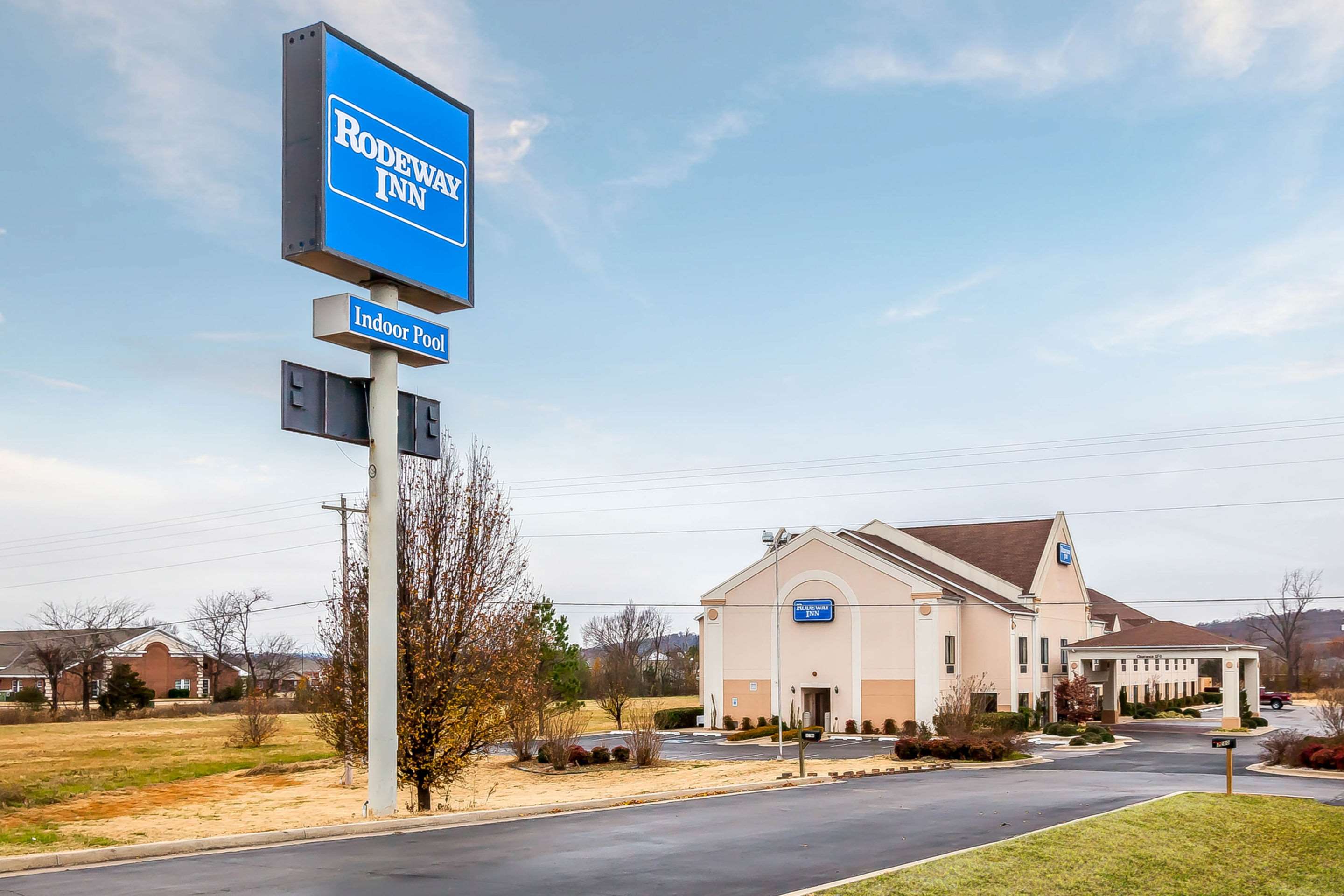 Hotel near popular attractions | Rodeway Inn Tahlequah