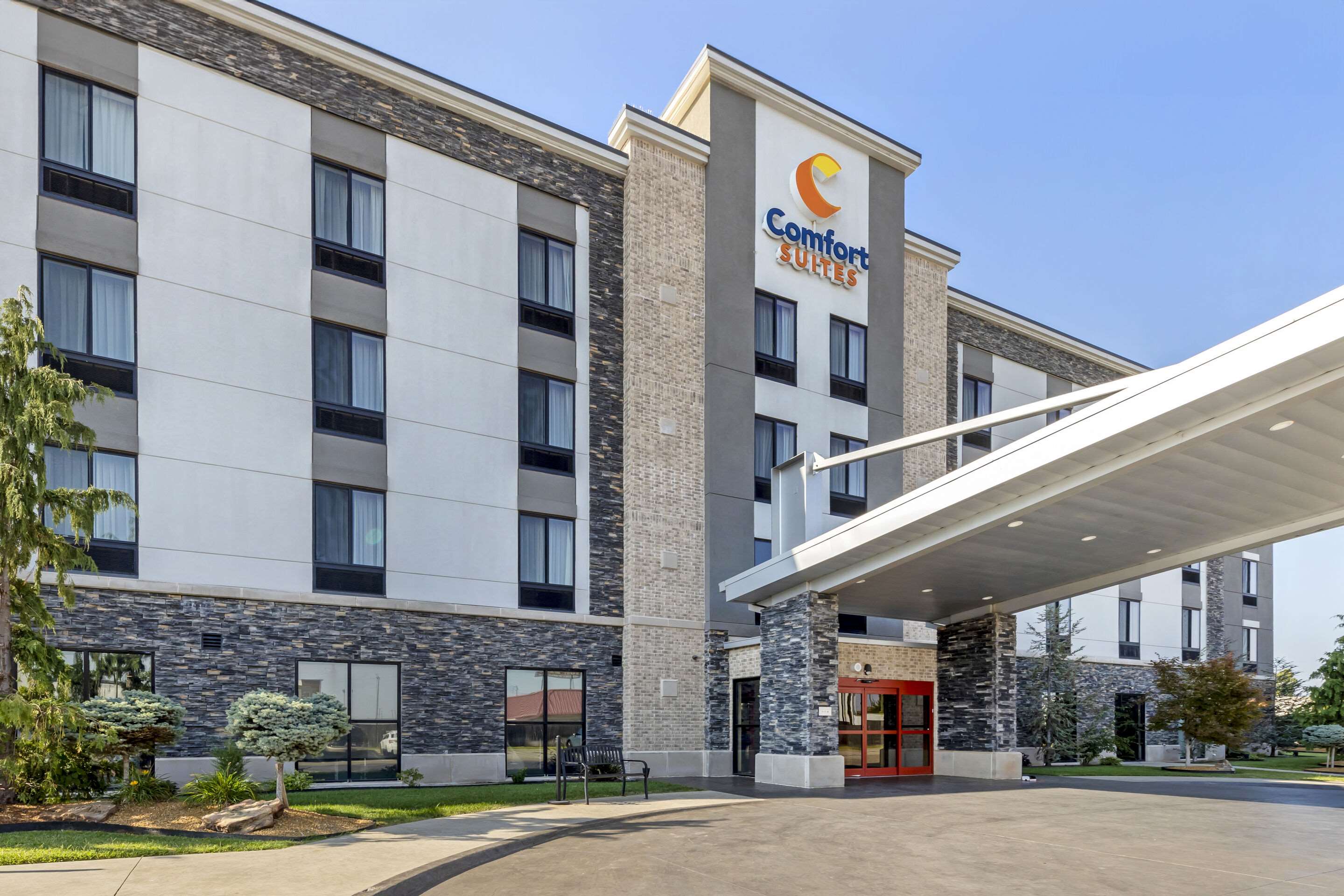 Hotel exterior | Comfort Suites Meridian and I-40