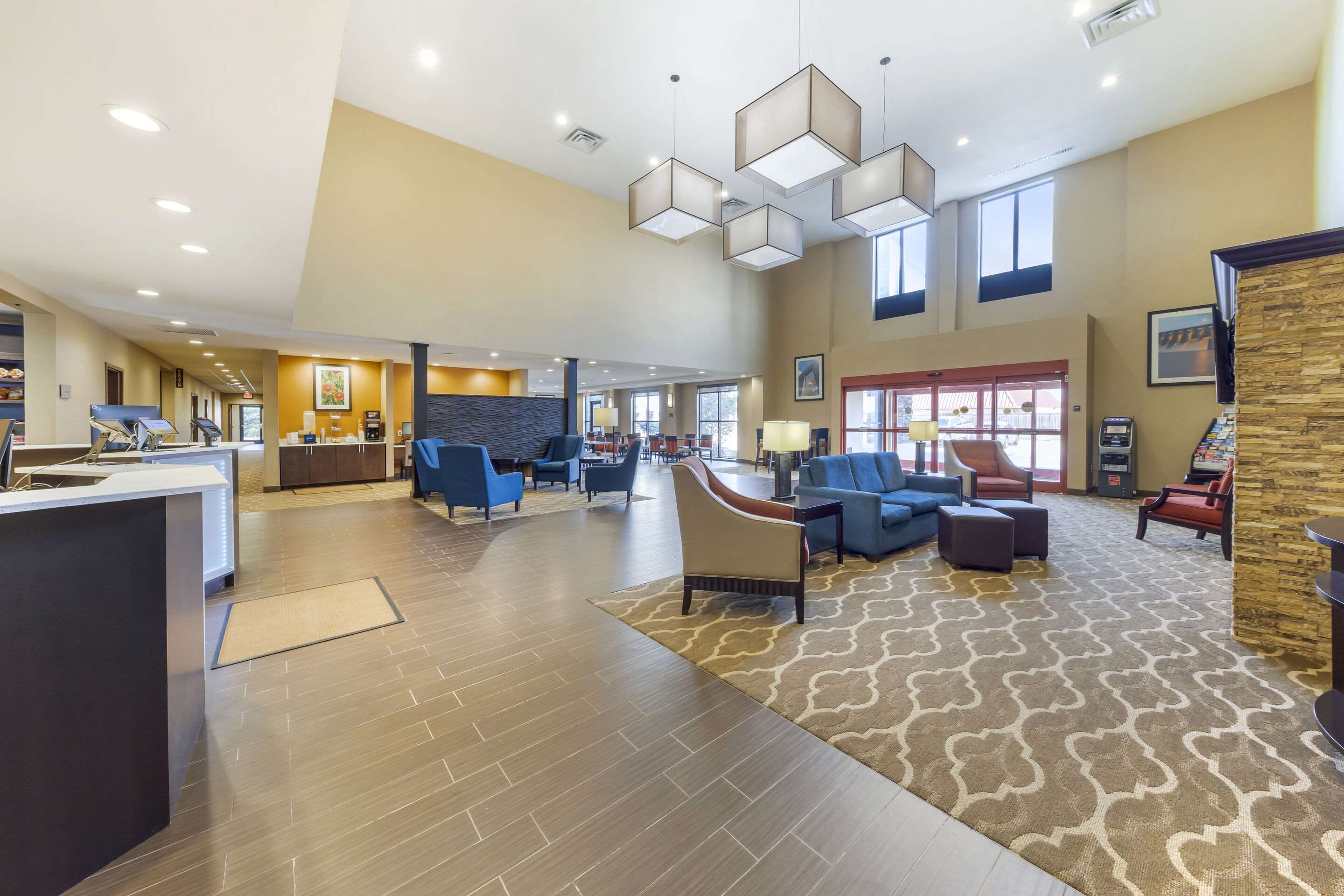 Hotel lobby | Comfort Suites Meridian and I-40