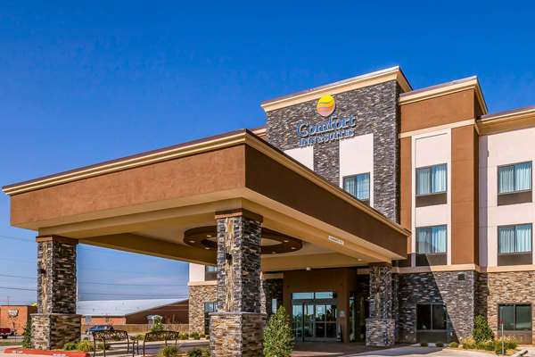 Exterior view - Comfort Inn & Suites Moore - I-35, Exit 118