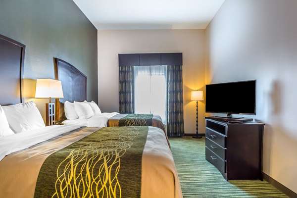 Suite - Comfort Inn & Suites Moore - I-35, Exit 118