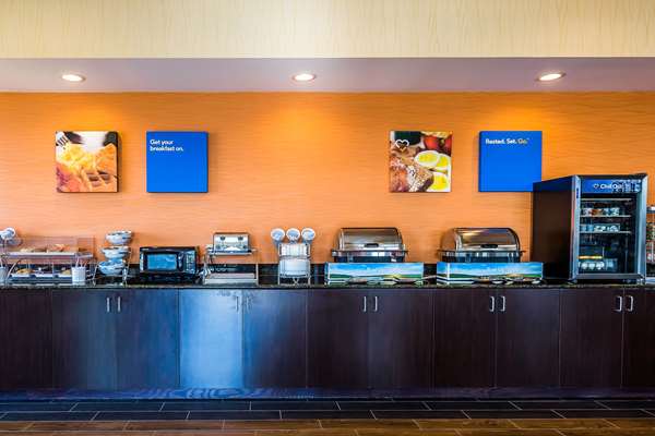 Amenities - Comfort Inn & Suites Moore - I-35, Exit 118