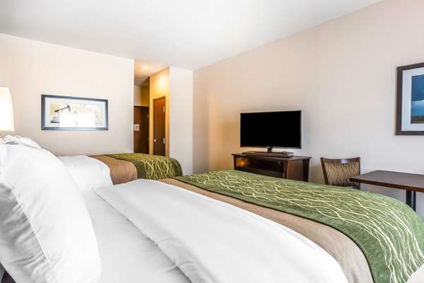  - Comfort Inn & Suites Moore - I-35, Exit 118