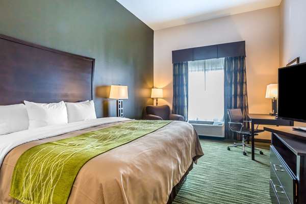  - Comfort Inn & Suites Moore - I-35, Exit 118