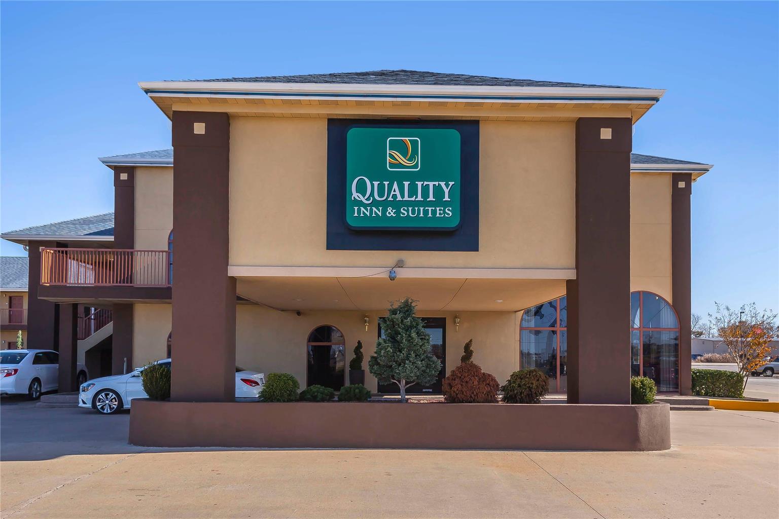 Quality Inn & Suites Hotel Owasso