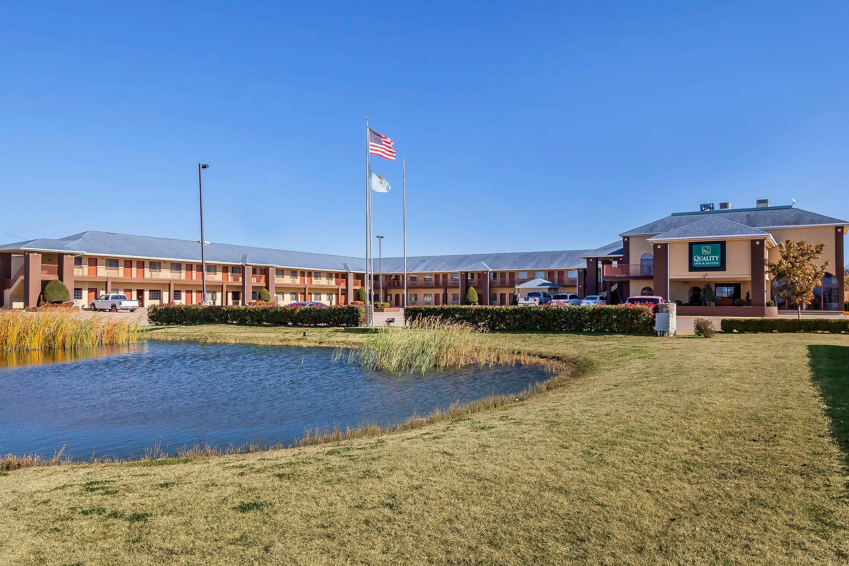 Hotel exterior | Quality Inn & Suites Owasso US-169