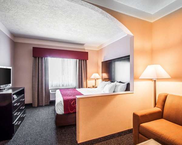 Suite - Comfort Suites Clackamas