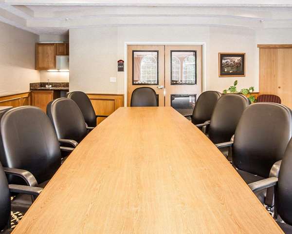  - Comfort Suites Clackamas