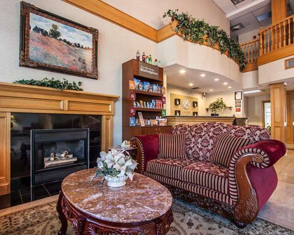  - Comfort Suites Clackamas