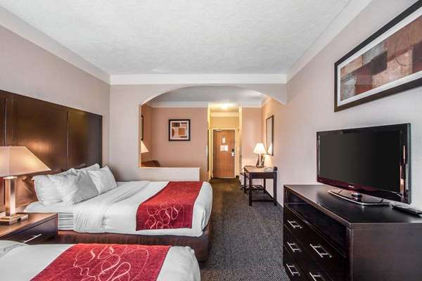 Suite - Comfort Suites Clackamas