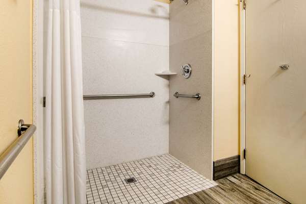  - Quality Inn & Suites Albany - I-5, Exit 234