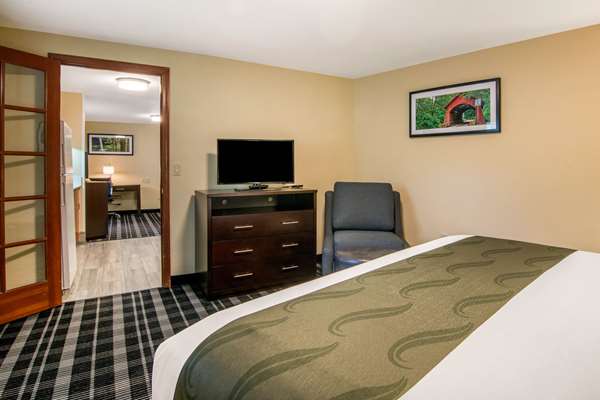 Suite - Quality Inn & Suites Albany - I-5, Exit 234