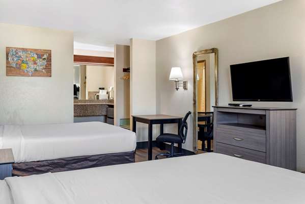  - Econo Lodge Portland - I-205, Exit 23A