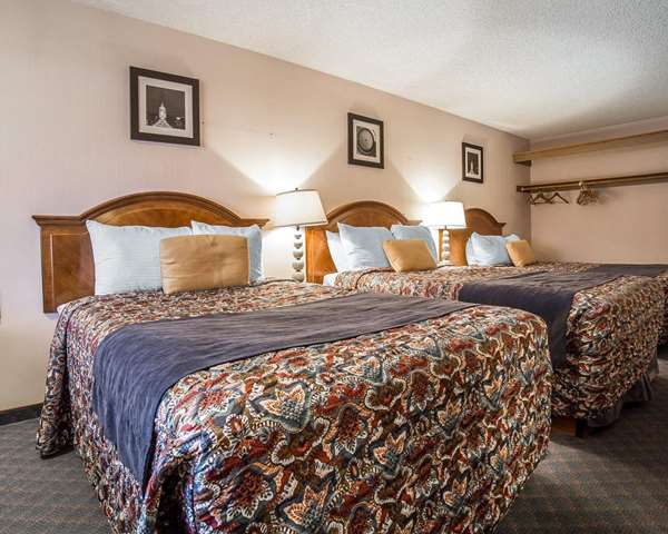  - Rodeway Inn Baker City