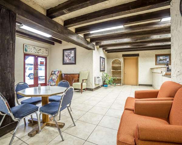  - Rodeway Inn Baker City