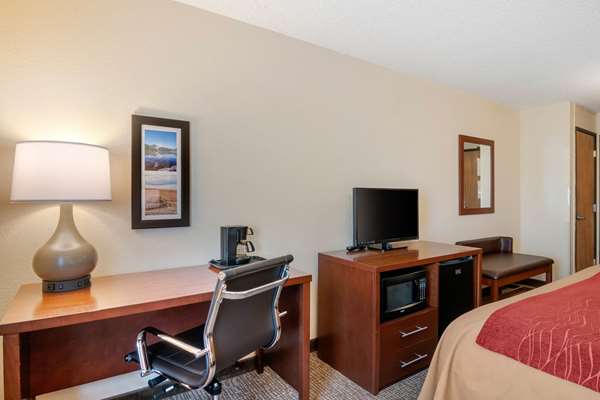  - Comfort Inn Medford - I-5, Exit 30