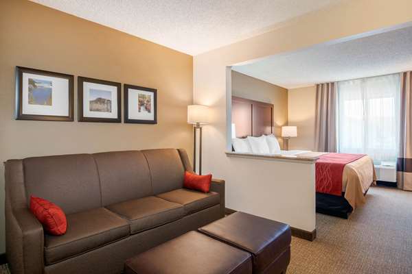 Suite - Comfort Inn Medford - I-5, Exit 30