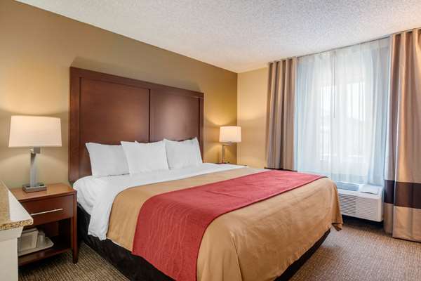 Suite - Comfort Inn Medford - I-5, Exit 30