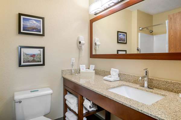 Suite - Comfort Inn Medford - I-5, Exit 30