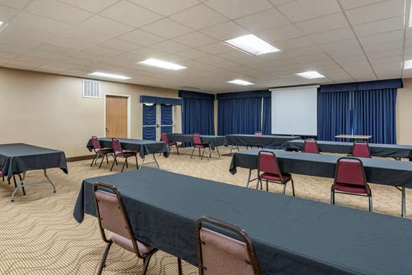  - Comfort Suites Salem - I-5, Exit 253