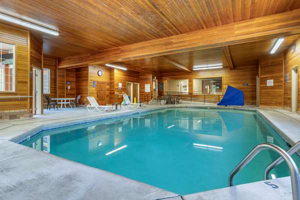 Pool - Comfort Suites Salem - I-5, Exit 253