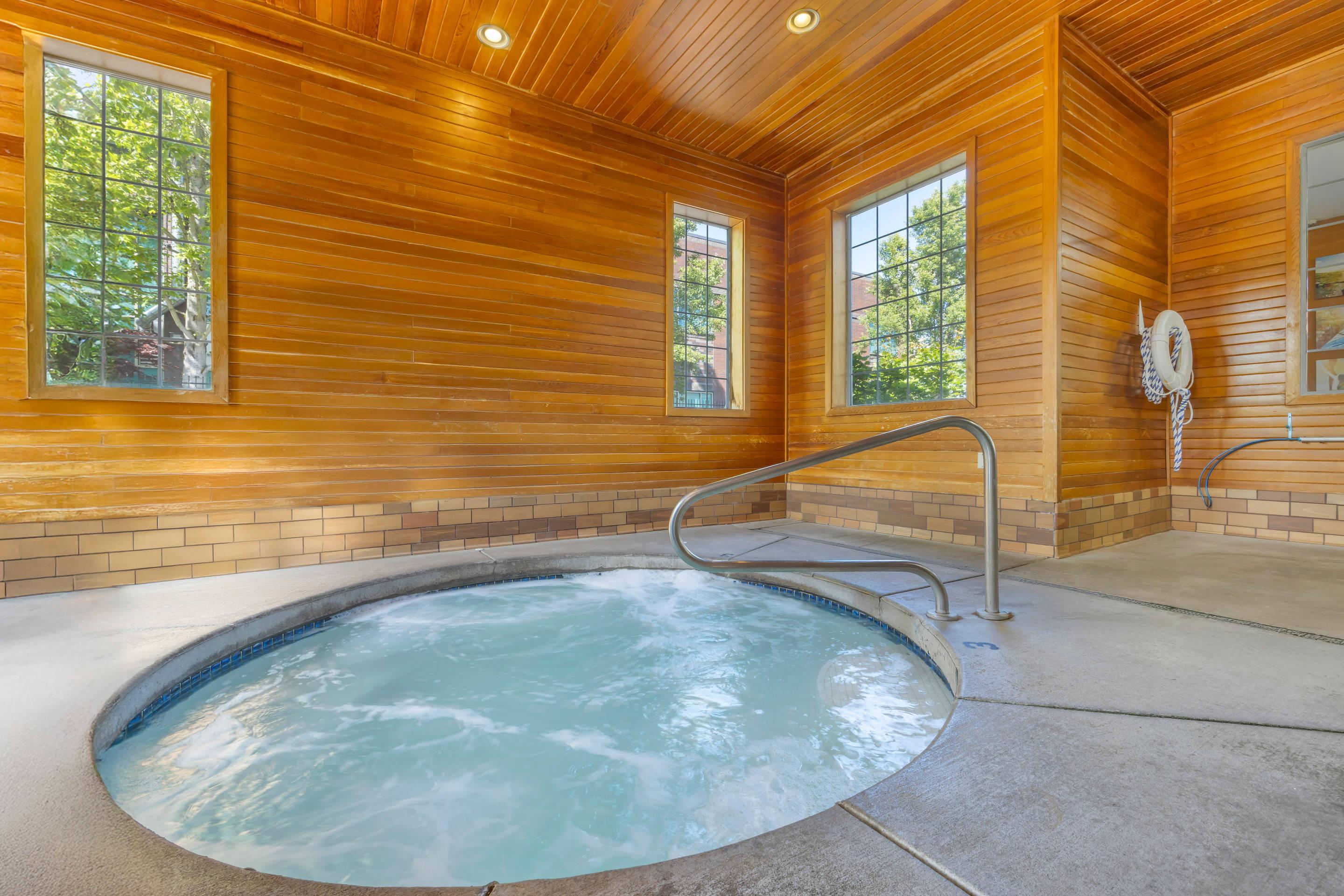 Indoor pool | Comfort Suites