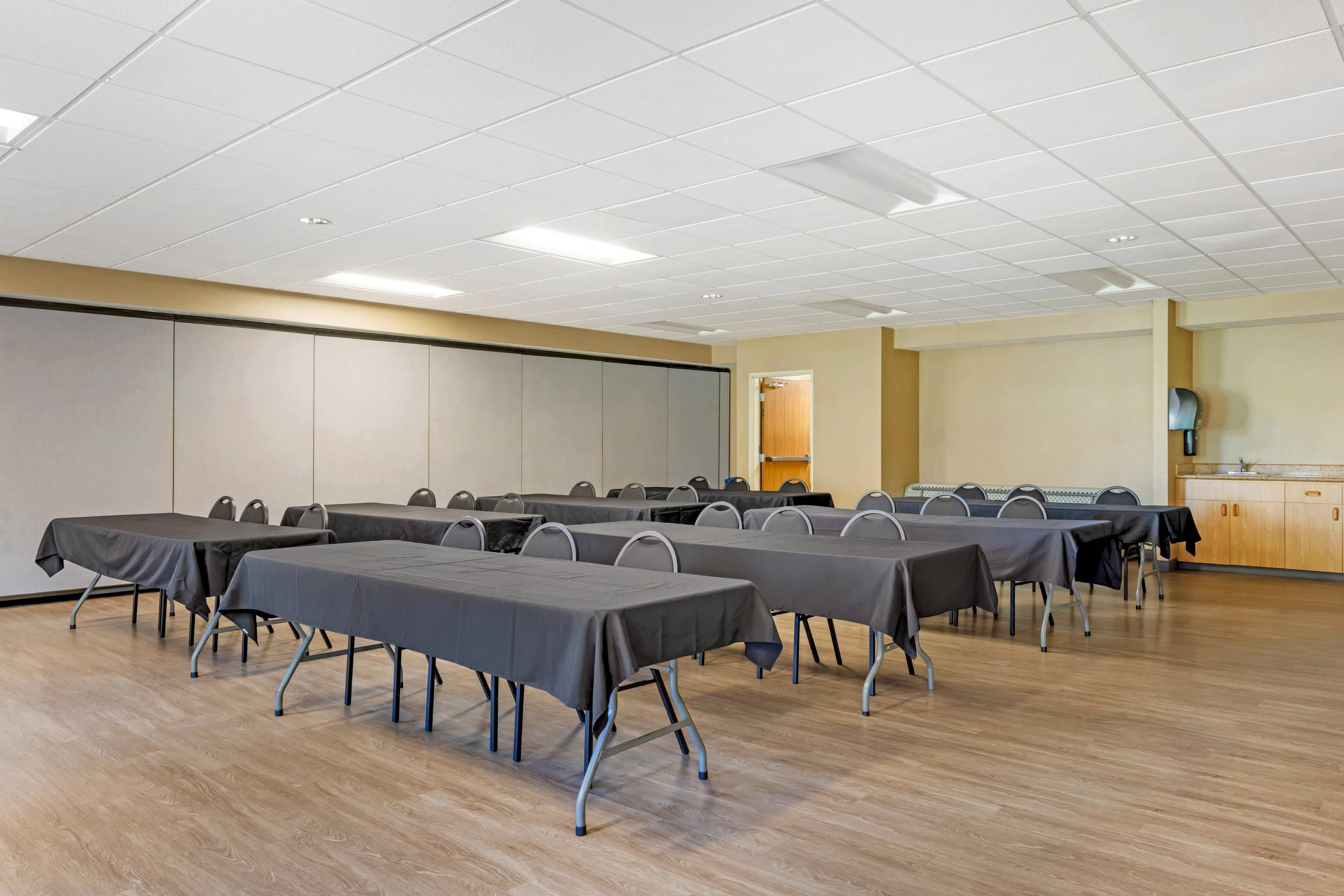Meeting room | Comfort Suites