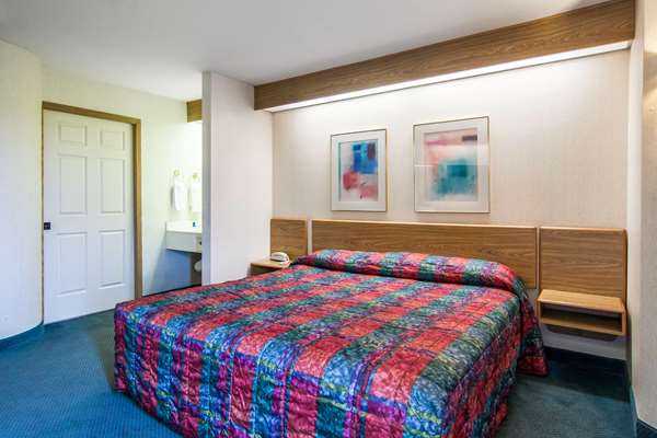  - Rodeway Inn Salem - I-5, Exit 258