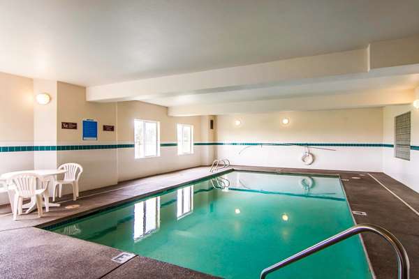 Pool - Rodeway Inn Salem - I-5, Exit 258