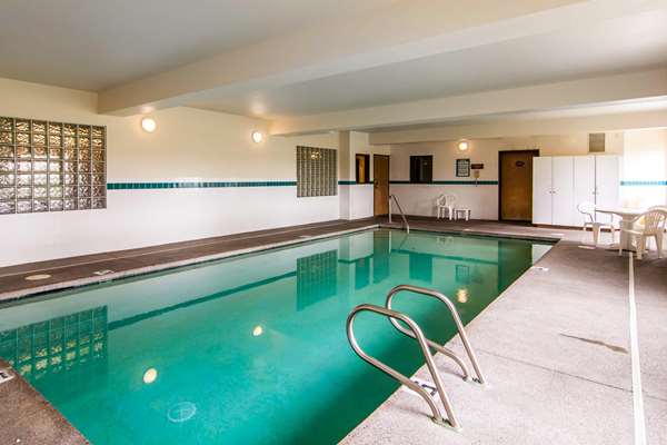 Pool - Rodeway Inn Salem - I-5, Exit 258