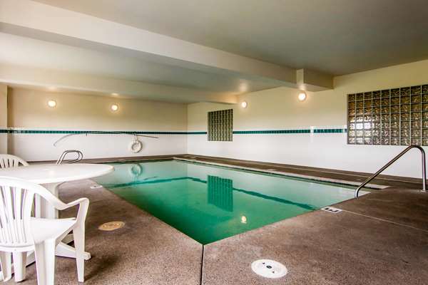 Pool - Rodeway Inn Salem - I-5, Exit 258