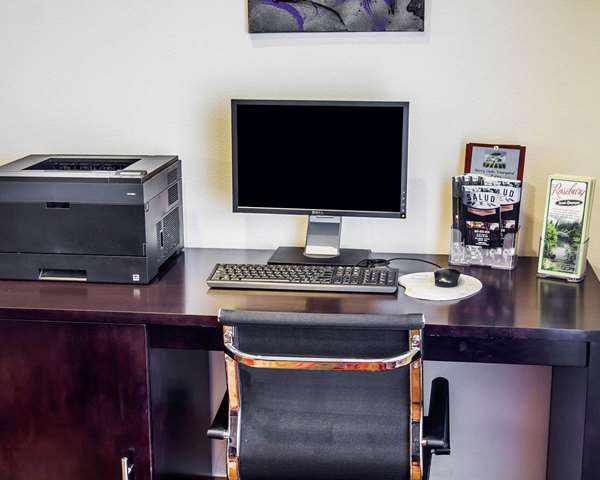 Conference Area - Sleep Inn & Suites Roseburg - I-5, Exit 127