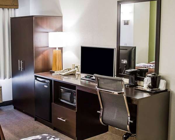  - Sleep Inn & Suites Roseburg - I-5, Exit 127