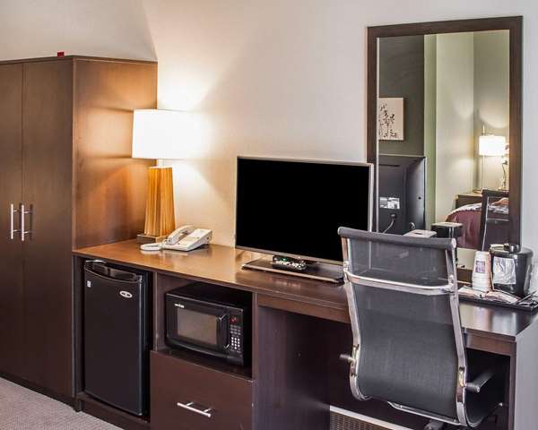 Suite - Sleep Inn & Suites Roseburg - I-5, Exit 127