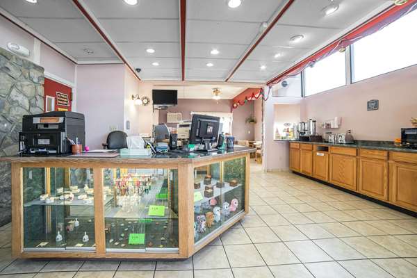  - Rodeway Inn Boardman - I-84, Exit 164