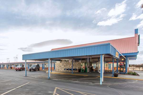 Exterior view - Rodeway Inn Boardman - I-84, Exit 164